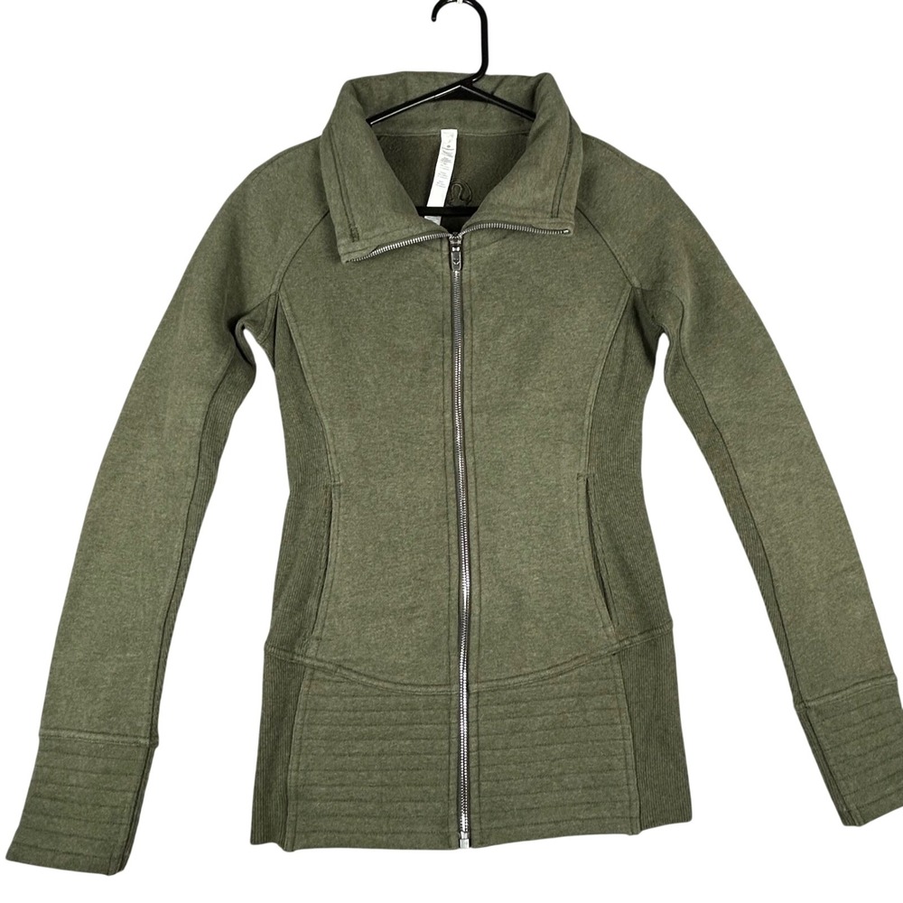 Lululemon Radiant Jacket 2‎ Green Size 2 Cotton Blend Ribbed Collar Cuff